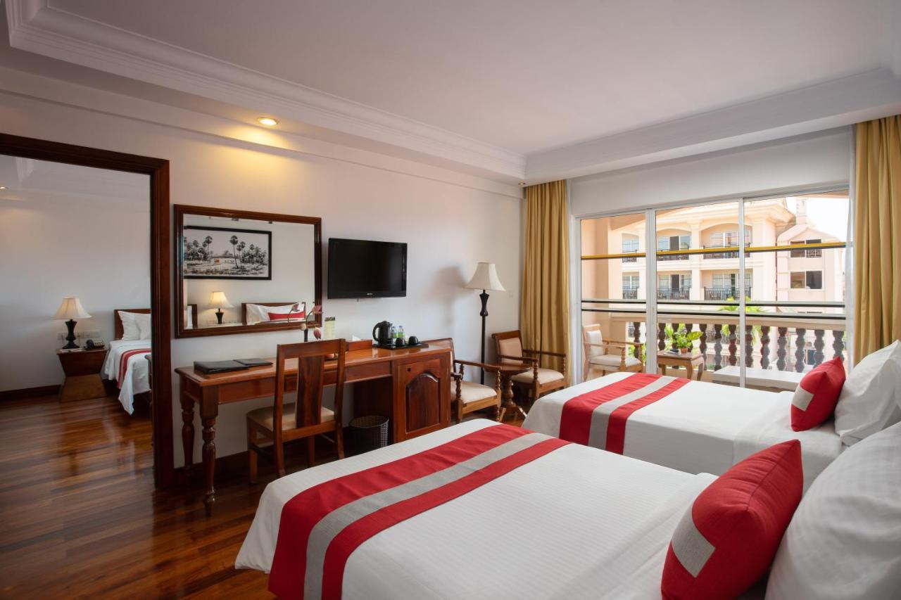 Hotel Somadevi Angkor Premium Ciudad de Siem Riep Exterior foto