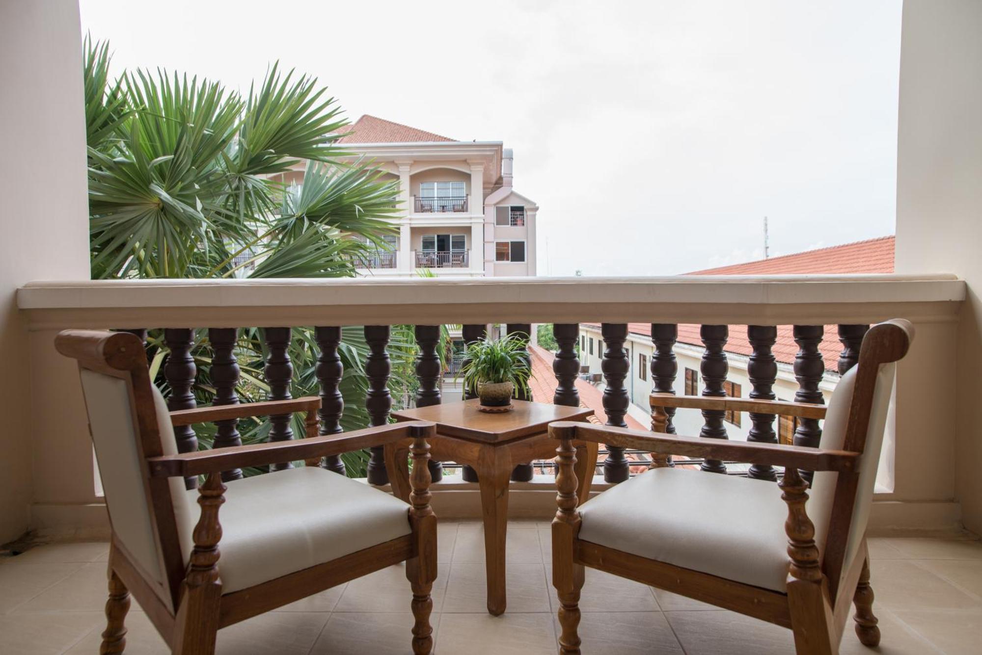 Hotel Somadevi Angkor Premium Ciudad de Siem Riep Exterior foto