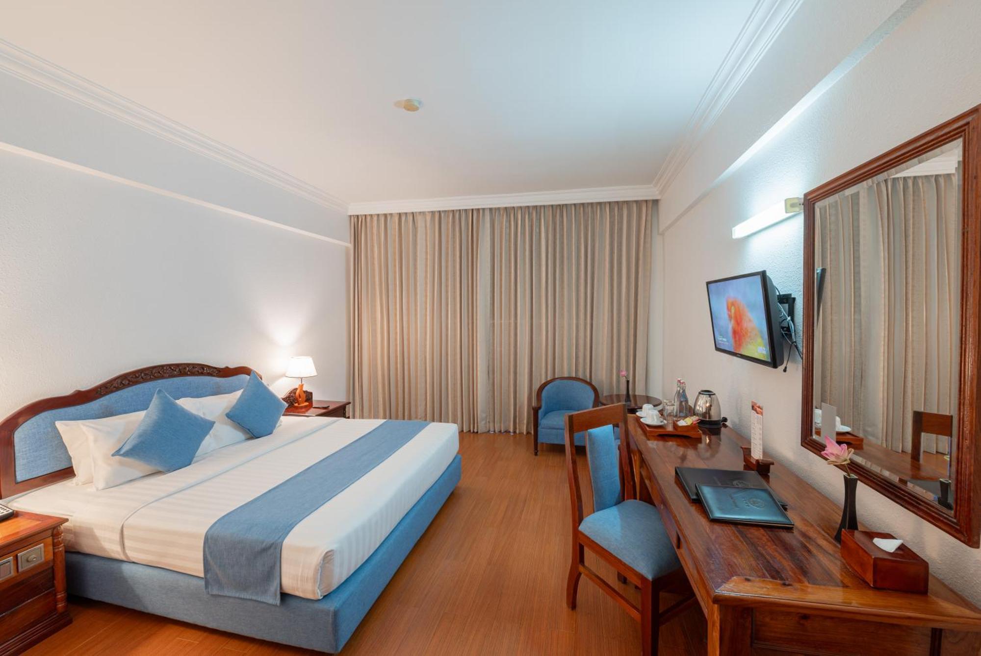 Hotel Somadevi Angkor Premium Ciudad de Siem Riep Exterior foto