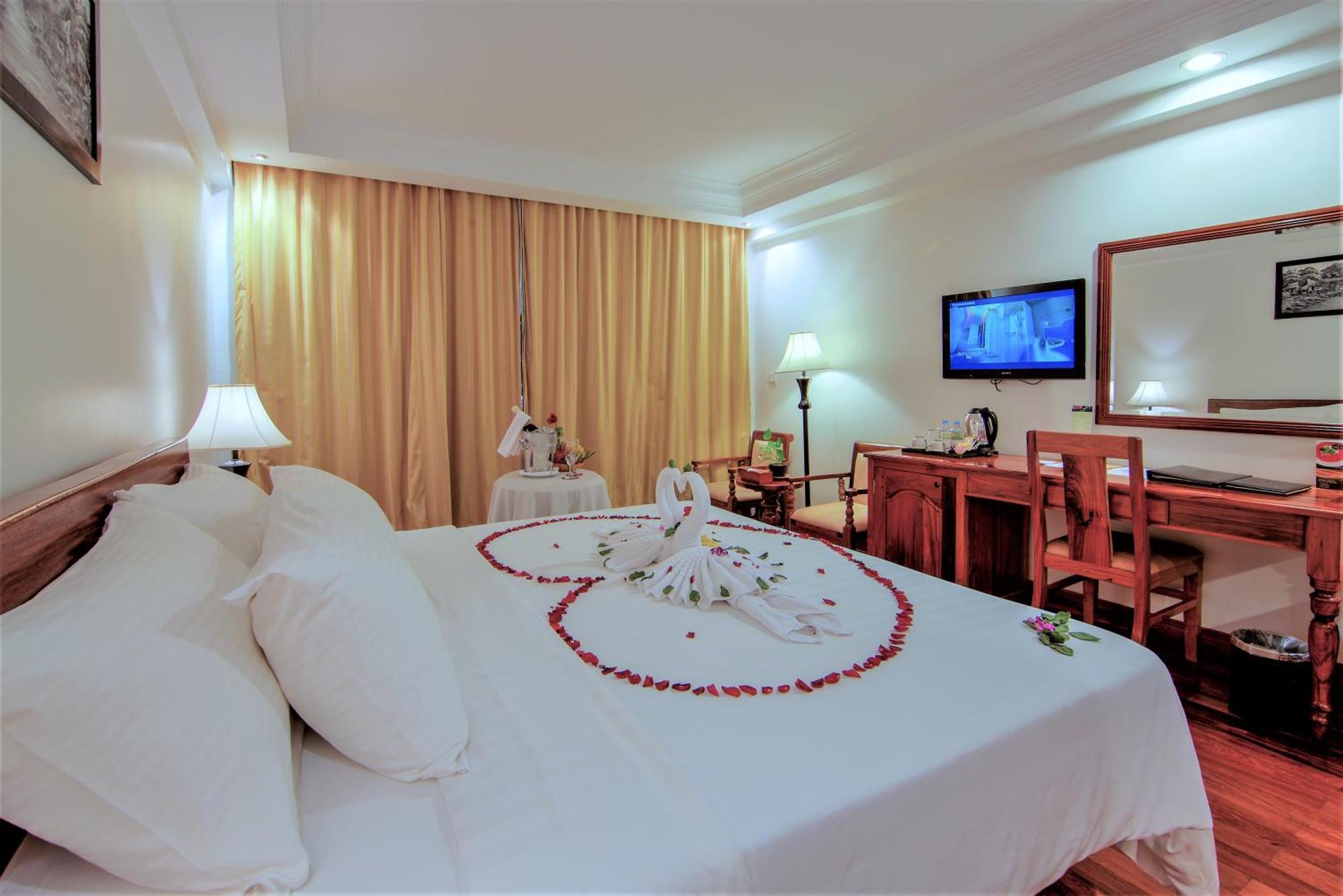 Hotel Somadevi Angkor Premium Ciudad de Siem Riep Exterior foto
